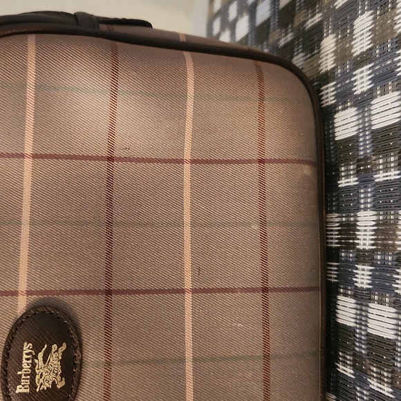 Burberry Vintage Cosmetic Bag - Picture 9 of 13